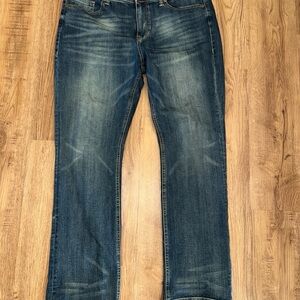 Seven7 Jeans Mens 38x32 Straight Fit Distressed Whiskered Denim Blue Pants EUC